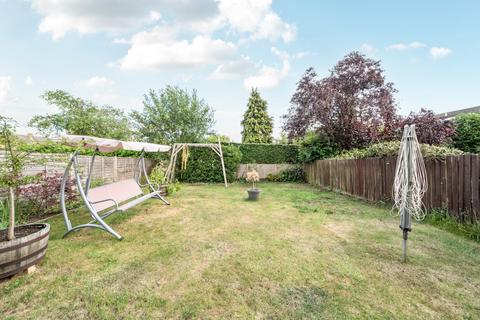 3 Gaveston Close, Byfleet, West Byfleet, KT14 7HE