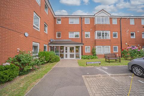 2 bedroom ground floor flat for sale