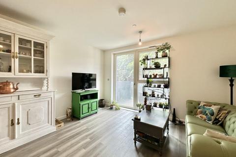 1 bedroom flat for sale, Catimor House, Cranton Avenue, Hayes