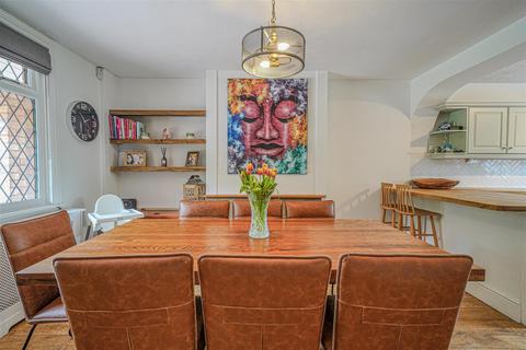 3 bedroom detached house for sale, Gaydon Road, Bishops Itchington
