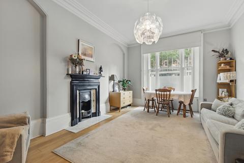 Colosseum Terrace, London, NW1