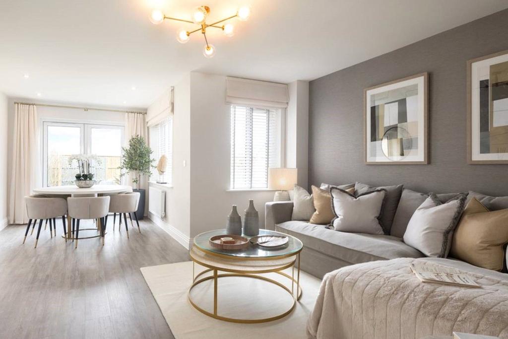 Sitting/Family Room