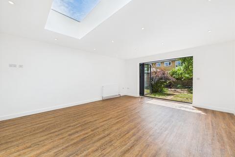 3 bedroom terraced house for sale, Chaulden House Gardens, Hemel Hempstead, HP1