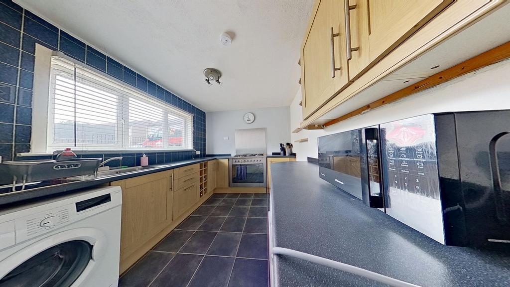 Fitted Kitchen