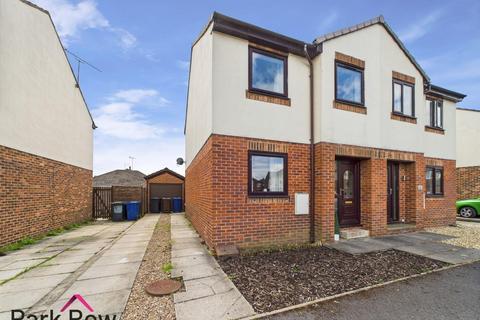 12 Appletree Way, Sherburn In Elmet, Leeds, LS25 6DQ