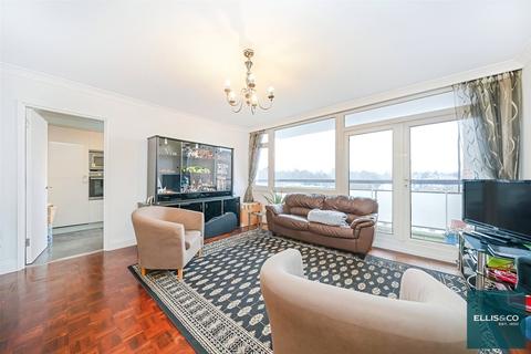 2 bedroom apartment for sale, Embassy Lodge, Regents Park Road, Finchley, London, N3