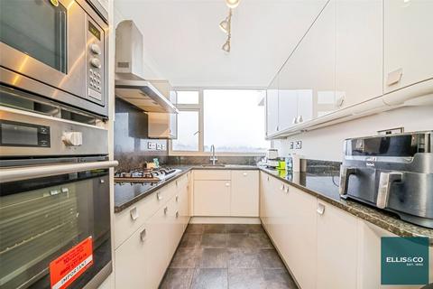 2 bedroom apartment for sale, Embassy Lodge, Regents Park Road, Finchley, London, N3
