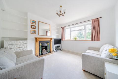 2 bedroom flat for sale, Goldhawk Road, Shepherds Bush, London, W12