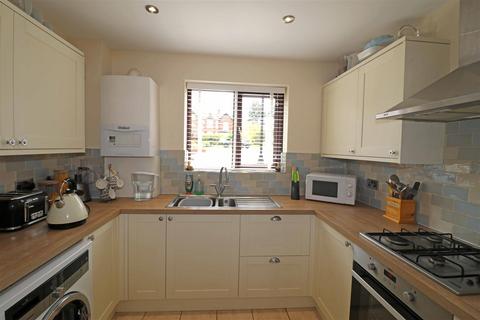 2 bedroom retirement property for sale, Holioake Drive, Warwick