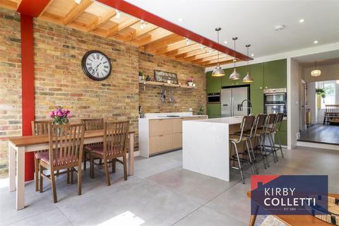 61 Lordship Road, Cheshunt, Waltham Cross, EN7 5DR
