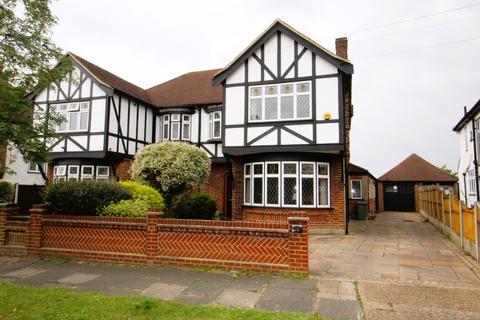4 bedroom semi-detached house for sale, Corbets Avenue, Upminster RM14