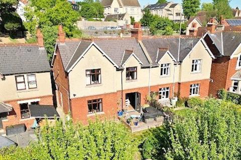 undefined, London Road, Stroud, Gloucestershire, GL5