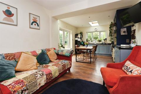 8 Alverdiscott Road, Bideford, EX39 4DA