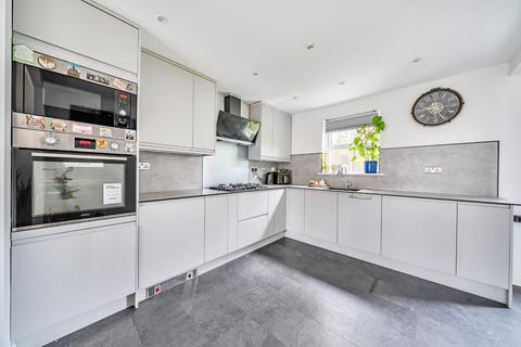 Bergamot Close, Sittingbourne, Kent, ME10 4EX