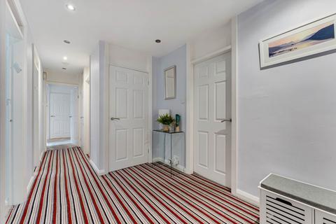undefined, Ingeldende Court, Broughton Park