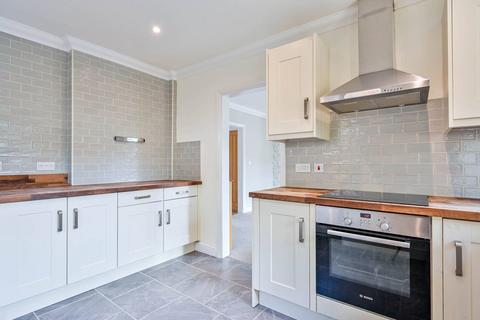 2 bedroom bungalow for sale, Claron, Guildford, GU2