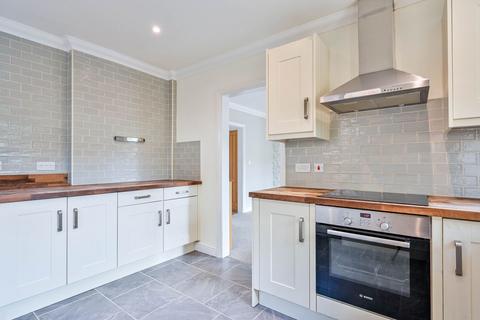 2 bedroom bungalow for sale, Claron, Guildford, GU2