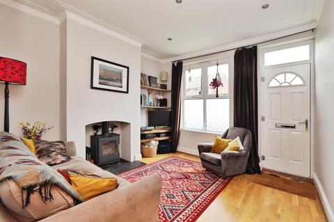 132 Alexandra Road, Sheffield, S2 3EG