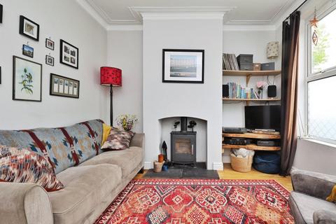 132 Alexandra Road, Sheffield, S2 3EG