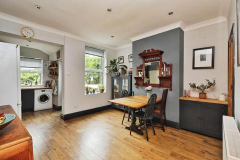 132 Alexandra Road, Sheffield, S2 3EG