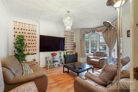 Egerton Gardens, Hendon NW4