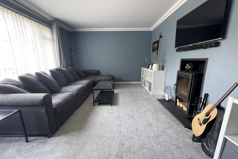 3 Mackenzie Drive, Forres, IV36 2JP