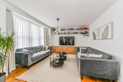 South Lambeth, Stockwell, London, SW8