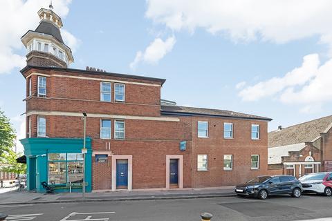 2d Clock House Road, Beckenham, BR3 4JP