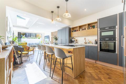 117 Studley Grange Road, London, W7 2LU
