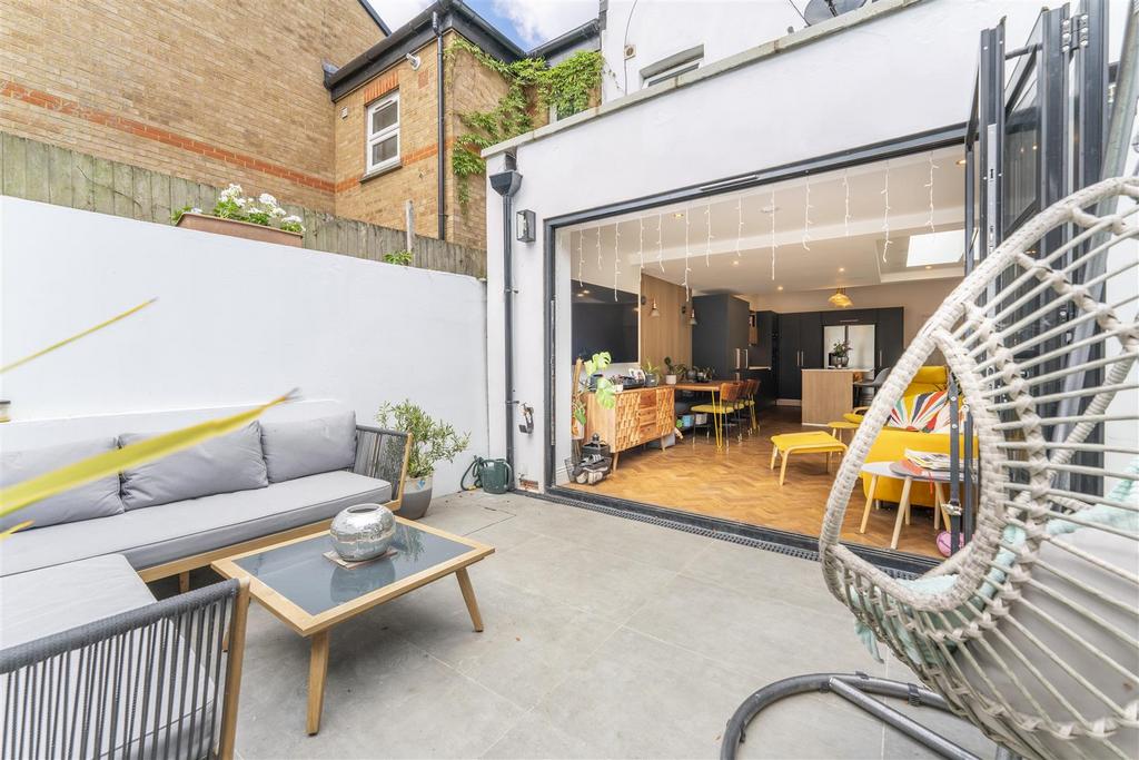 117 SGR Patio 2.jpg