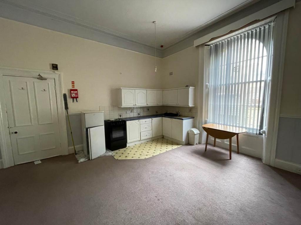 Hall flat 44 south r