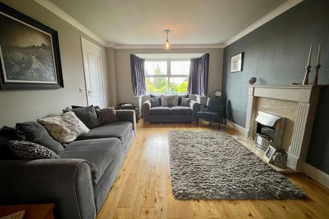 4 bedroom detached house for sale, Aston Drive, Newhall DE11