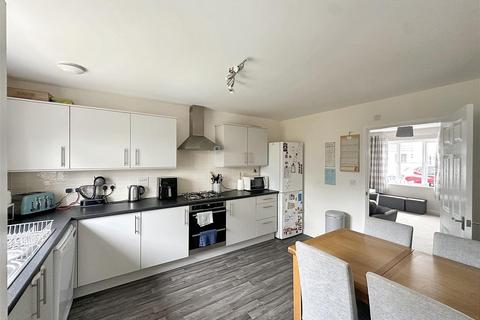 2 Gwarak Dherwen, Truro, TR2 4FF