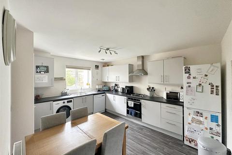 2 Gwarak Dherwen, Truro, TR2 4FF