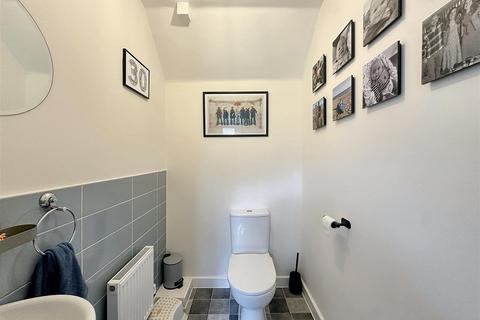 2 Gwarak Dherwen, Truro, TR2 4FF