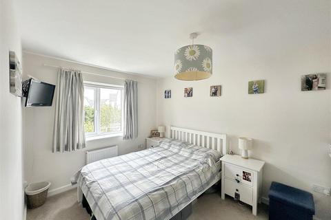 2 Gwarak Dherwen, Truro, TR2 4FF