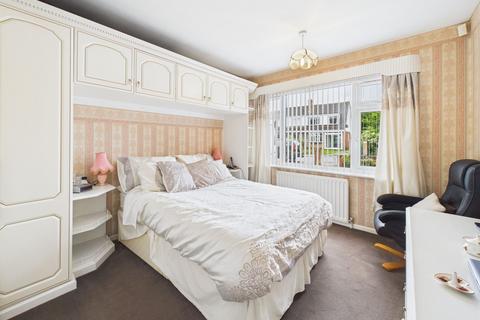 25 Leslie Grove, Calverton, Nottingham, NG14 6GL