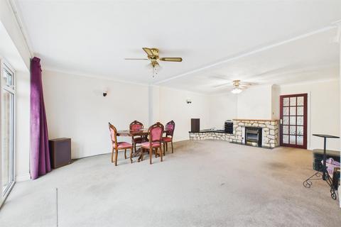3 bedroom semi-detached house for sale, Southend, Dereham