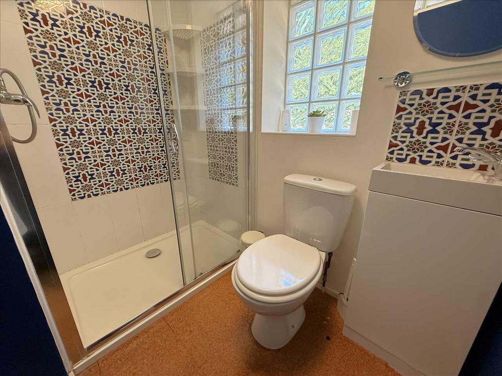 Ensuite Shower Room