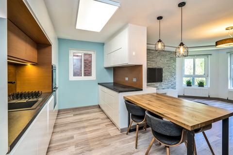 6/21 St. Clair Road, Edinburgh, EH6 8JY