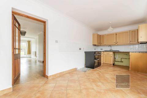 4 bedroom semi-detached house for sale, Blithewood Gardens, Norwich NR7