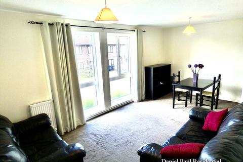 6 Littlewood Close, London, W13 9XH
