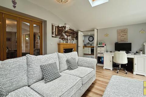 7 Llys Yr Afon, Godrergraig, Swansea, SA9 2BL