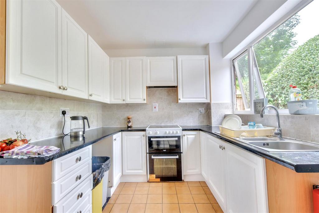 Kitchen 1.jpeg