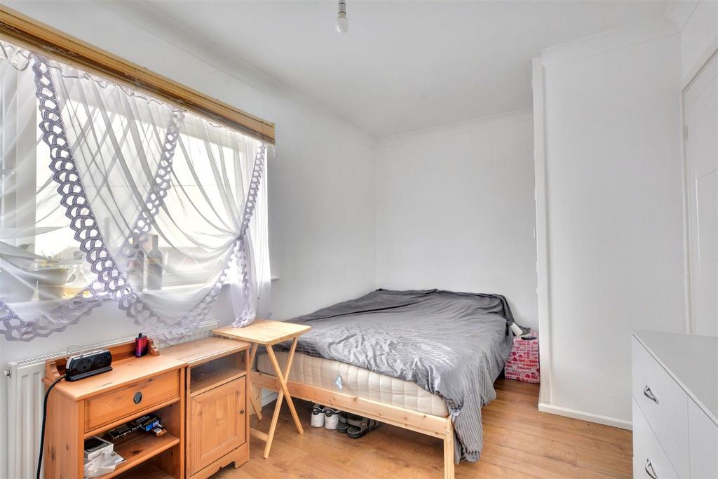 Bedroom One 1.jpeg