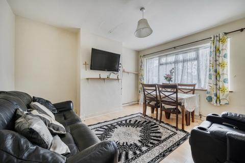 2 bedroom maisonette for sale, Alexandra Close, Harrow, Middlesex
