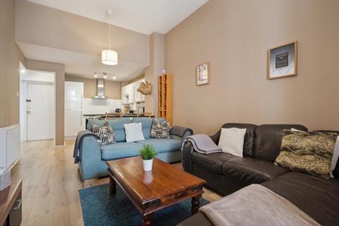 2 bedroom flat for sale, Bell Street, Merchant City, G4 0TD