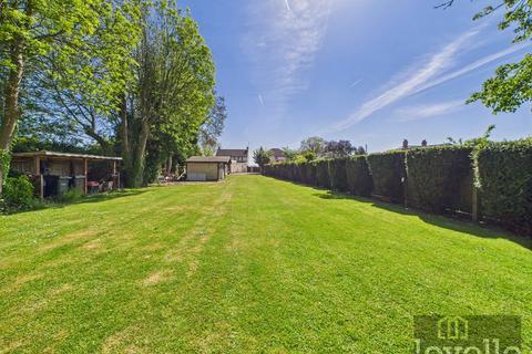 4 bedroom detached house for sale, Sutton Road, Huttoft LN13
