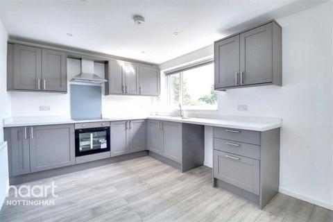 3 bedroom end of terrace house to rent, Pastures Avenue, Nottingham