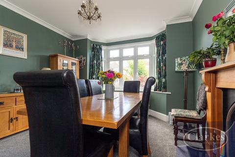 4 bedroom detached house for sale, Namu Road, Victoria Park, Bournemouth